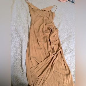 Super pretty dress!!